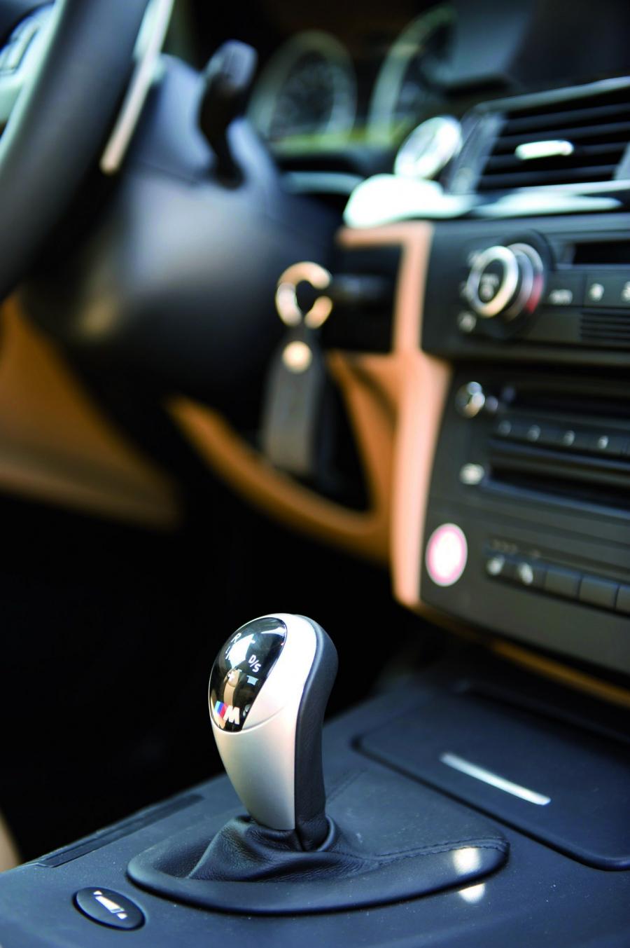  BMW M3 2008 года  (фото 10 из 219)